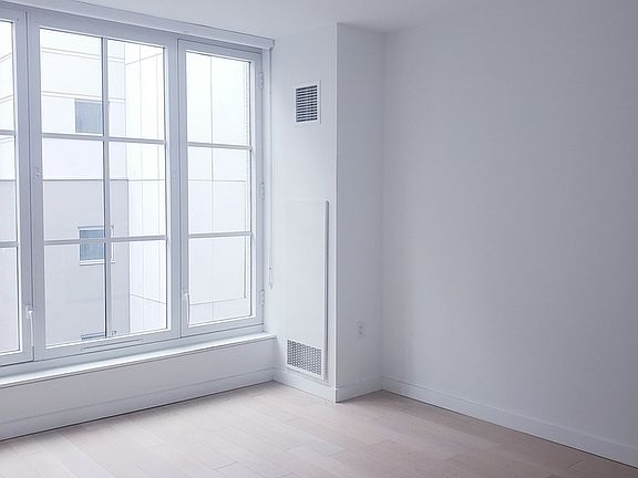 5th image of 535 W 43rd St #5H