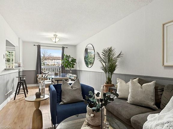 4th image of 1350 Limeridge Rd E #4