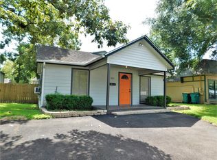 921 W Lewis St, Conroe, TX 77301