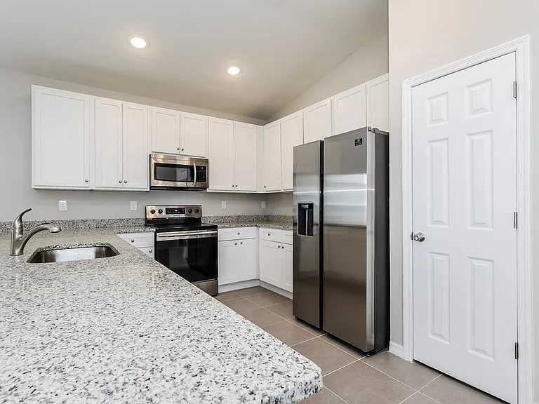 1658 Redfin Dr — Photo 8