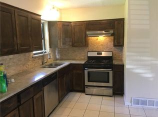 2613 McClure St, Irving, TX 75062