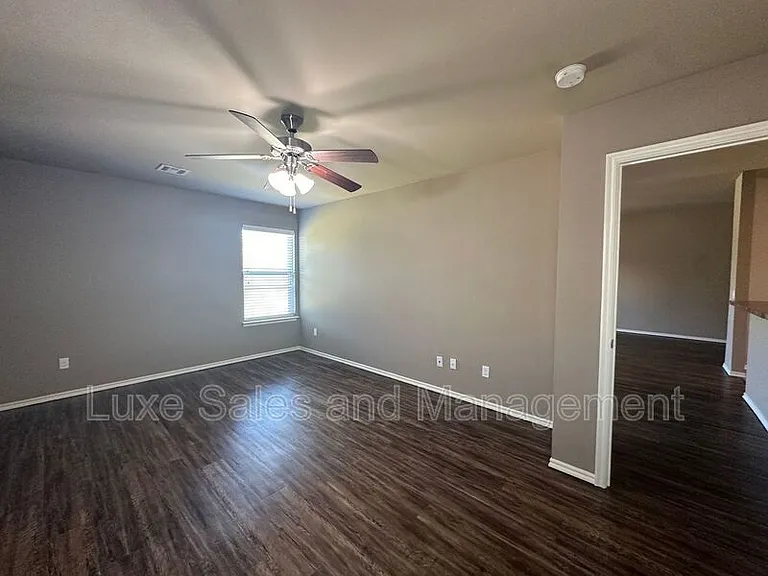 8517 SW 50th St — Photo 13