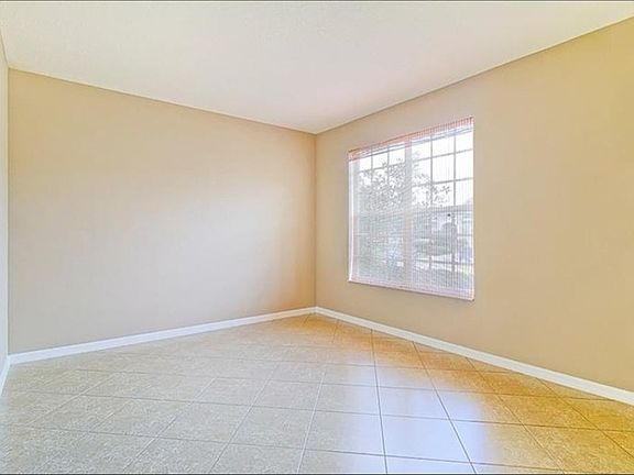 3rd image of 20257 Merry Oak Ave