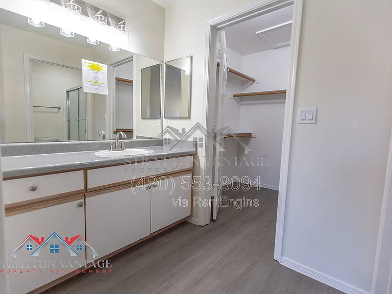 10401 N 52nd St #226 — Photo 22