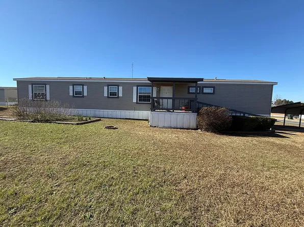 3101 State Highway 31 E Trailer 131, Tyler, TX 75702