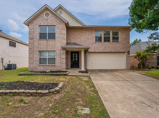5220 Dillon Cir, Haltom City, TX 76137