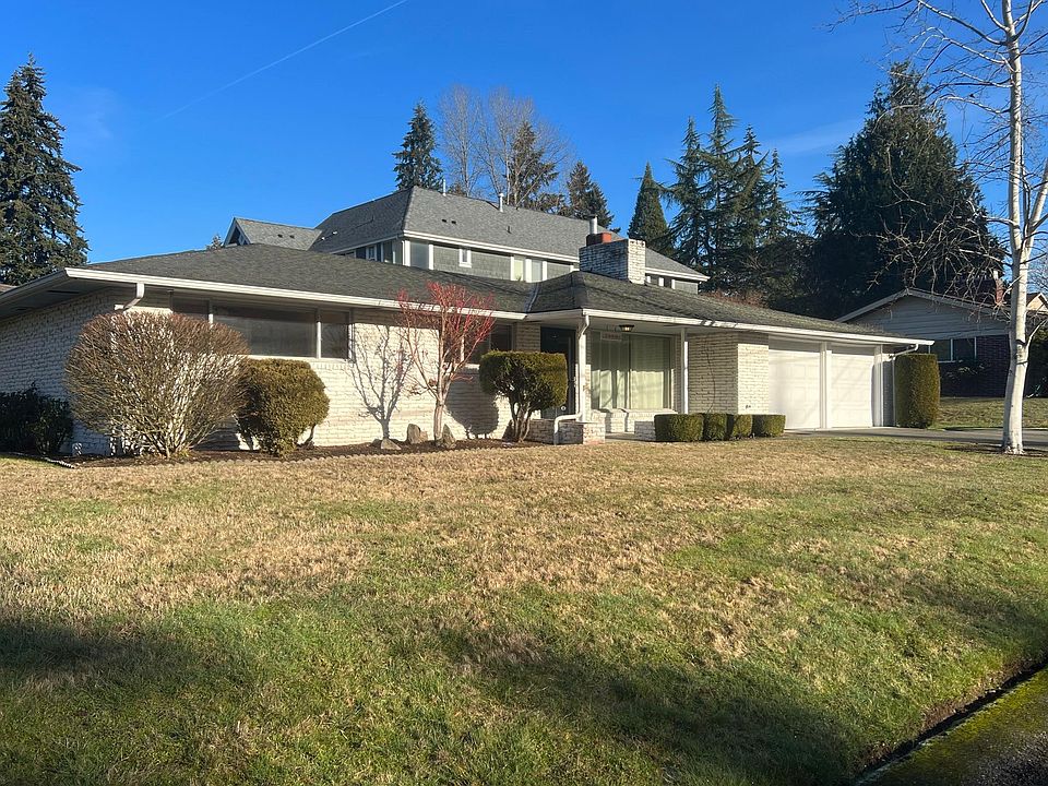 1st image of 10446 NE 15th St