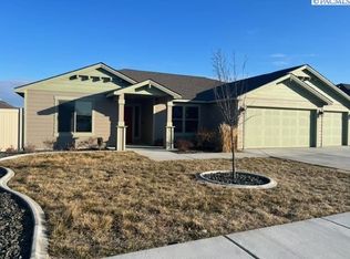 4405 Sumas Ln, Pasco, WA 99301