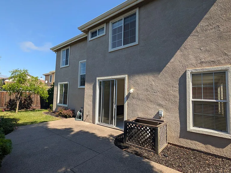 90 Plumeria Ct — Photo 33