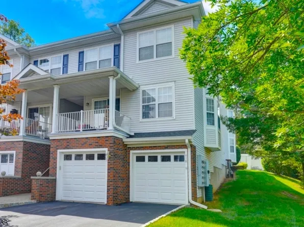 418 Dalton Ct, Denville, NJ 07834