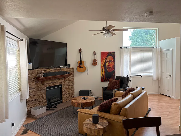 7101 S Owls Ln — Photo 2