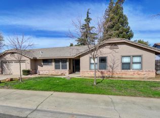 733 Winn Dr, Galt, CA 95632