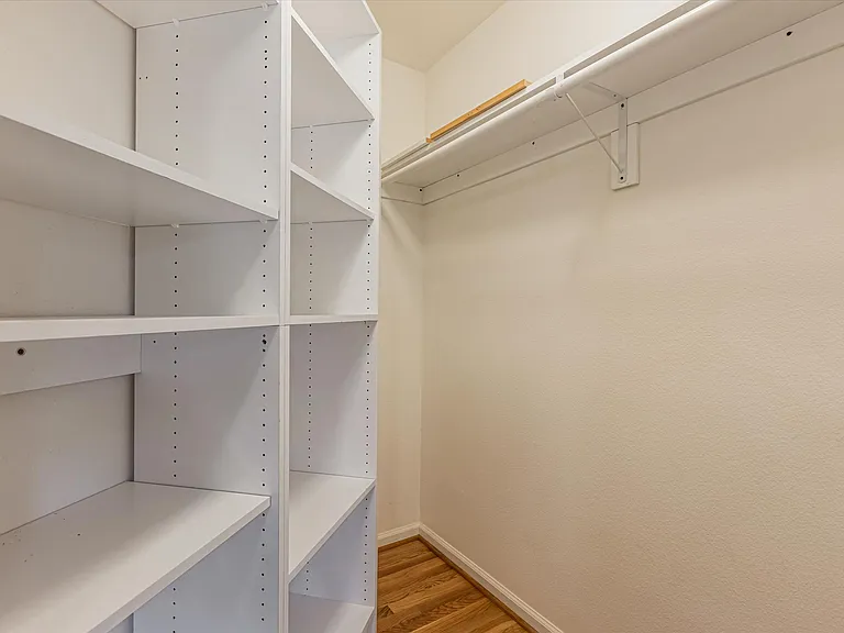 794 Manor Way — Photo 31