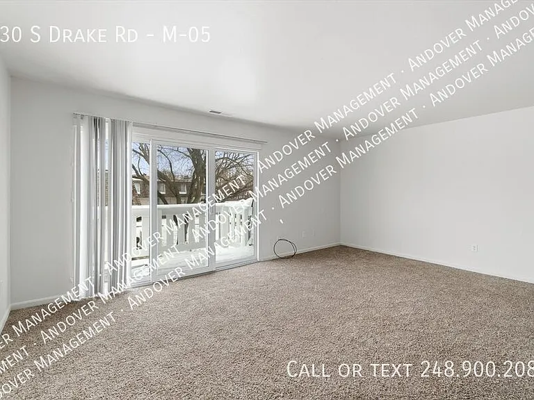 330 S Drake Rd #M-05 — Photo 33