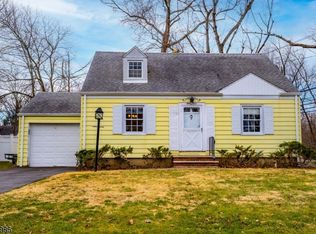 24 Iris Rd, Summit, NJ 07901