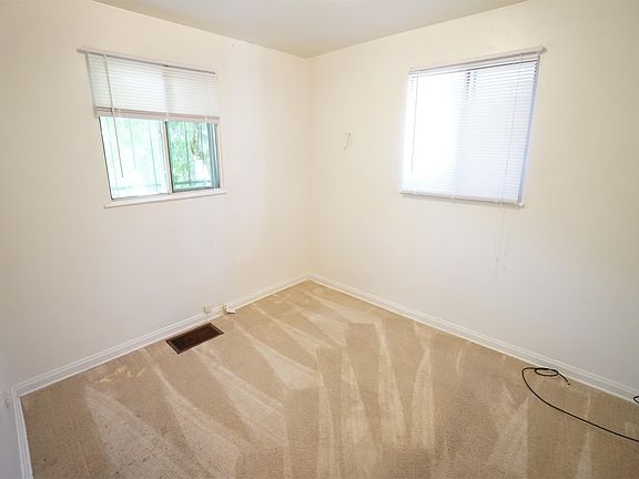 5th image of 3021 Newport St