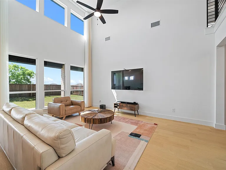 120 Tornillo Dr — Photo 11