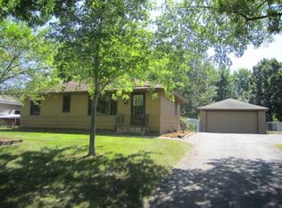 8569 Hyde Ave S, Cottage Grove, MN 55016