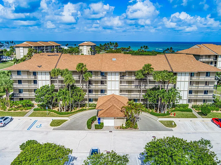 501 S Seas Dr #202 — Photo 3