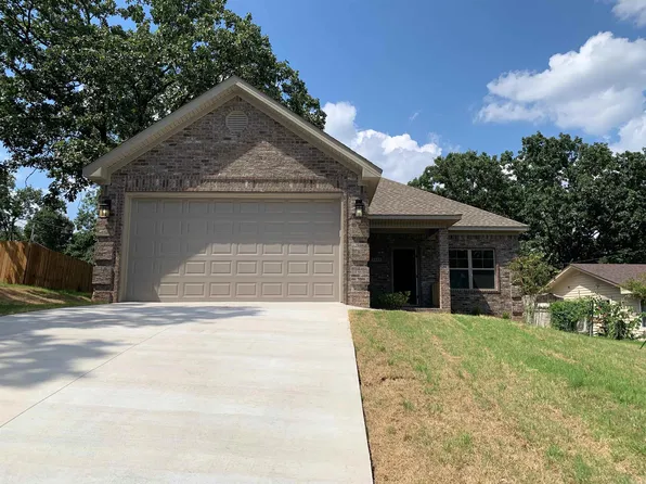 5322 McMurtrey Dr, North Little Rock, AR 72118