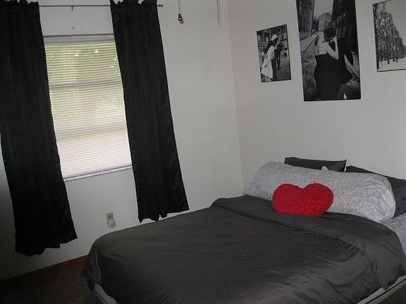 3rd image of 15 Cole Ave
