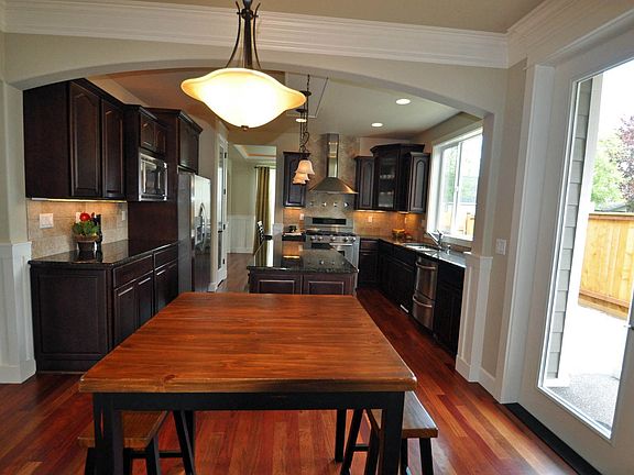 Nook to kitchen