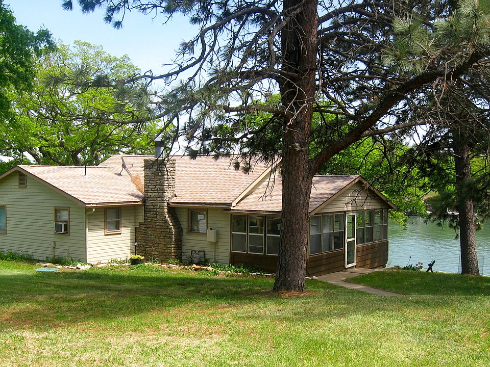 1st image of 11 Rocky Ledge Dr