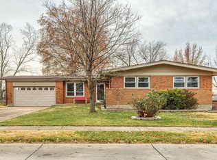 8926 Seneca Ave, Saint Louis, MO 63114
