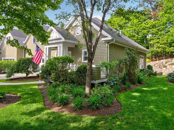 25 Seton Highlands #25, Plymouth, MA 02360