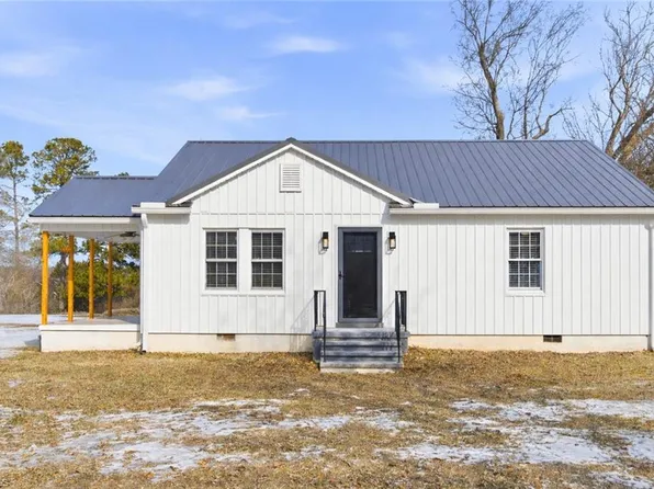 1104 Grove Ln, Graham, NC 27253