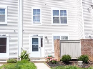 20202 Harbor Tree Rd, Gaithersburg, MD 20886