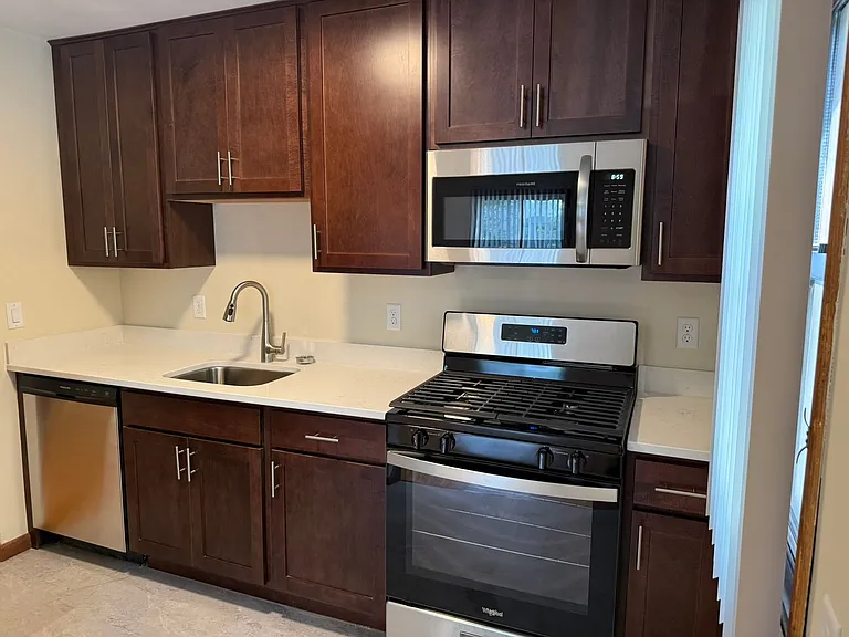 2700 Humboldt Ave S — Photo 16