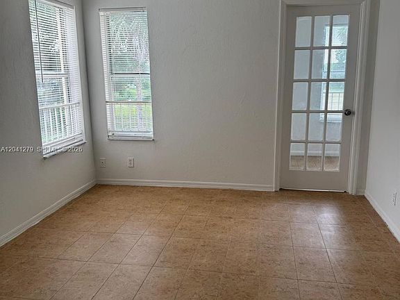 3rd image of 3400 Pinewalk Dr N APT 924