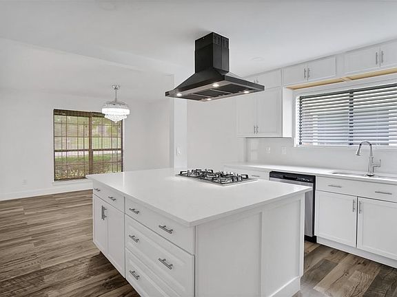 4th image of 2816 Tealridge Dr