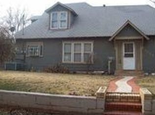 1002 W B Ave, Elk City, OK 73644