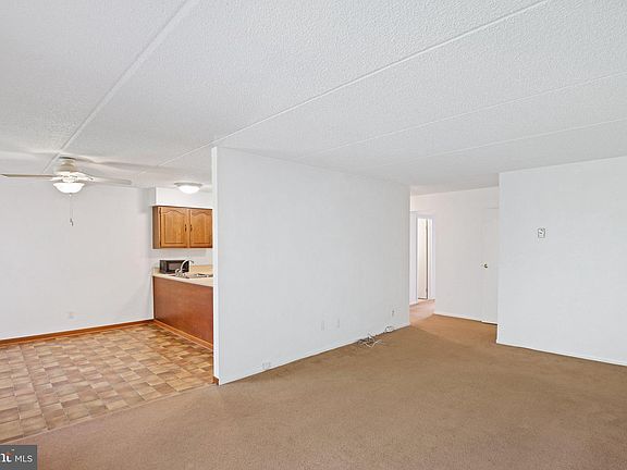 5th image of 600 Campbell Cir #I-16