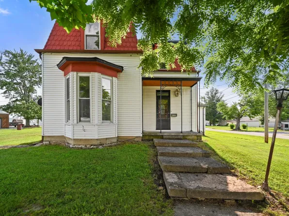 105 S Sycamore St, Osgood, IN 47037