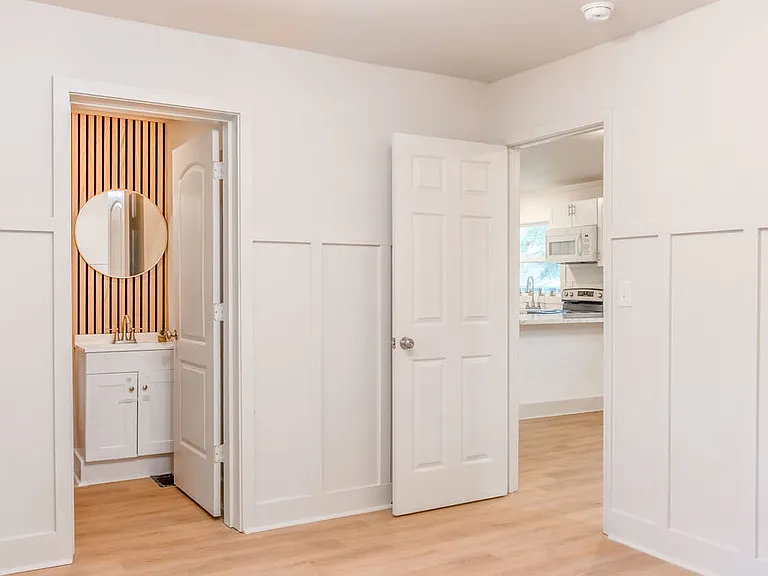 80 Menefee St — Photo 13