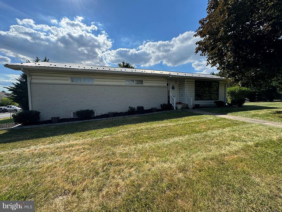 1st image of 13902 Blue Mountain Dr
