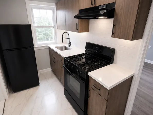 145 Vermont Ave #303, Newark, NJ 07106