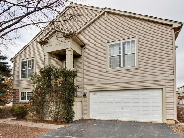 1070 Ellsworth Dr, Grayslake, IL 60030