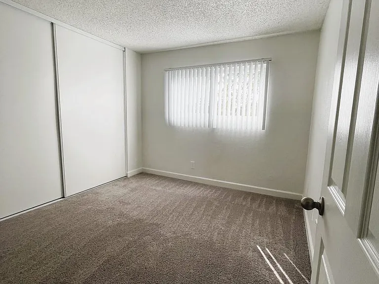17062 Altadena Dr #15991 & 16001 — Photo 6