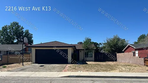 2216 W Avenue K13 Photo 1