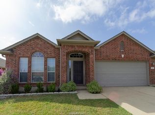 936 Whitewing Ln, College Station, TX 77845