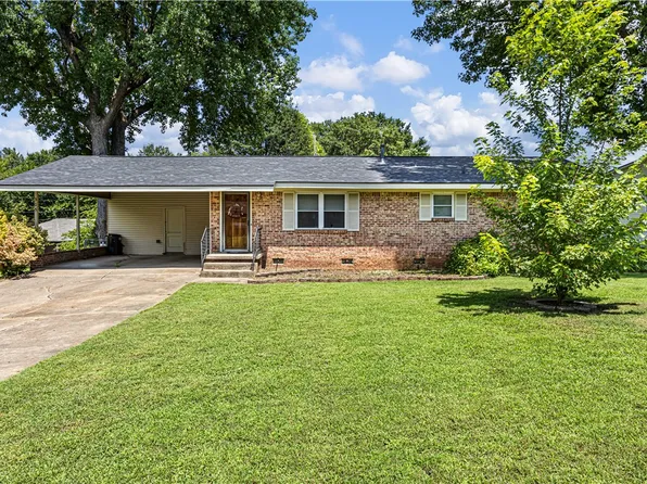 305 Meyer Dr, Van Buren, AR 72956