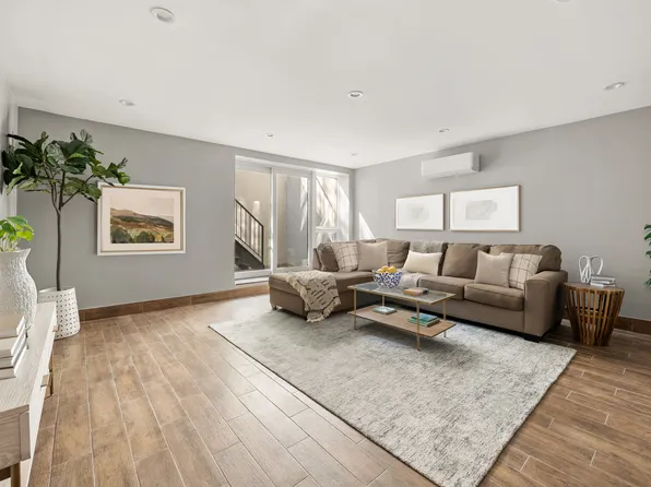 1226 Saint Marks Avenue image 3 of 9