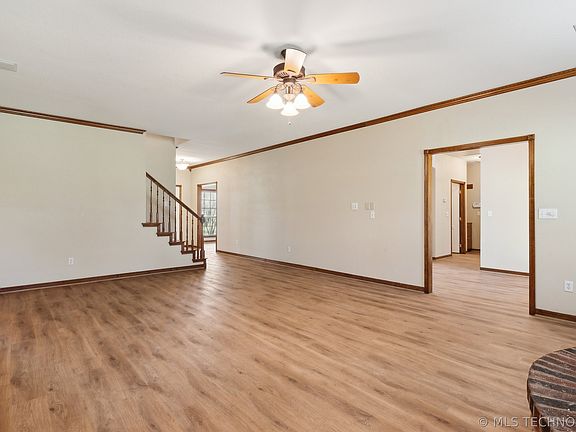 5th image of 1805 College Park Rd