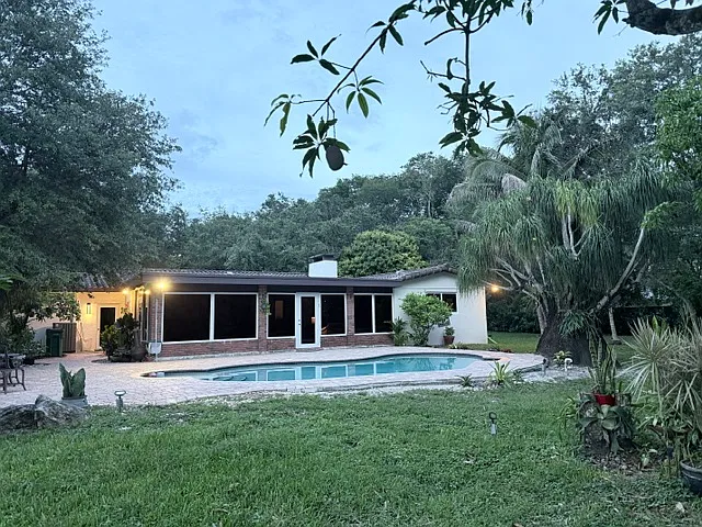 23050 SW 152nd Ave — Photo 5