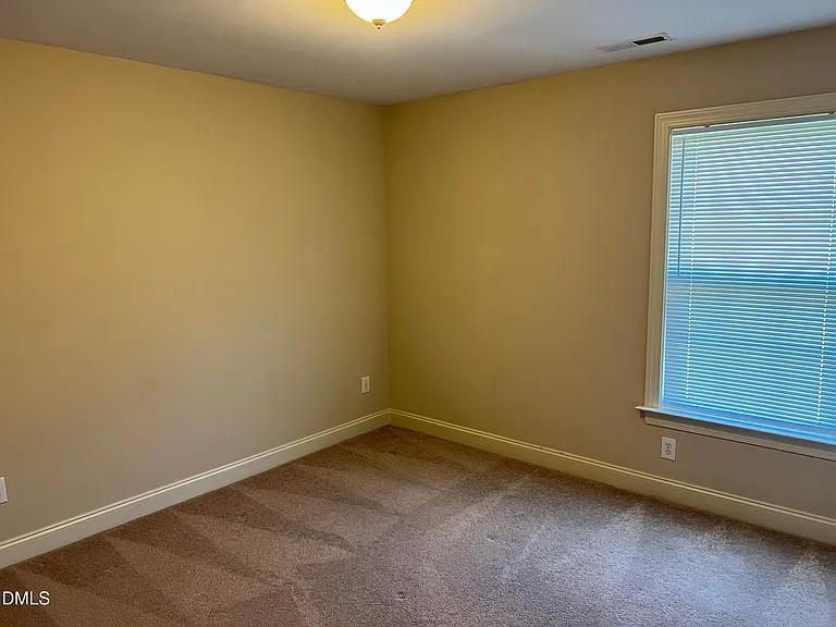 1420 Dexter Ridge Dr — Photo 13