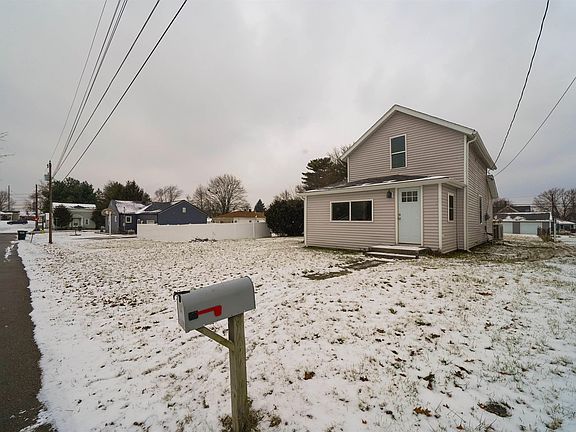 3rd image of 217 E Gertrude St